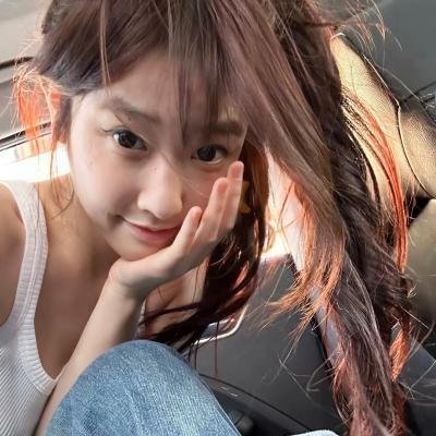 藏春阁海报